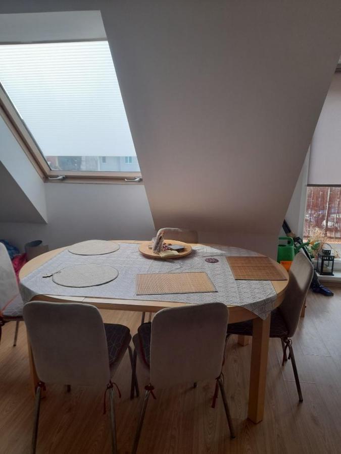 Jasne czyste i zadbane mieszkanie blisko lotniska Gdańsk Zewnętrze zdjęcie